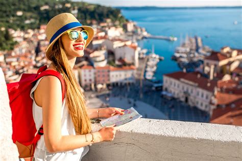 Living Abroad Found To Improve Sense Of Self And Decision Making