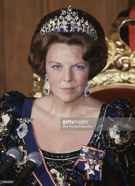 Royalty Guildhall London England November 1982 Queen Beatrice Of Royal Crowns Royal