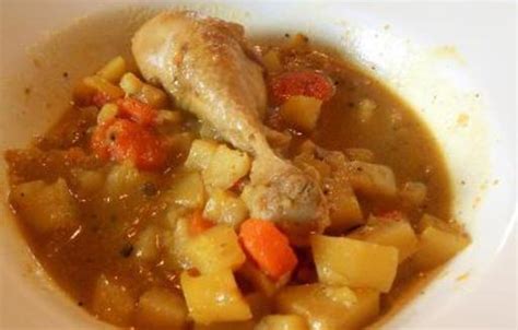Poulet en cocotte minute au curry et ses légumes Recette de Poulet en