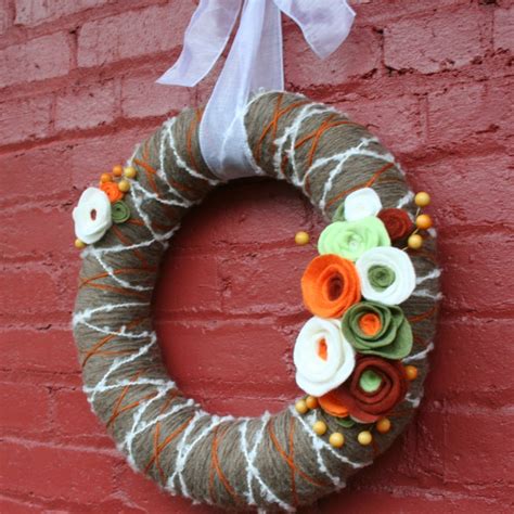 Yarn Wreath Tutorial How To Felt