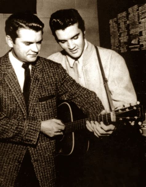 In December Elvis Went To The Sun Recording Studio He Came In