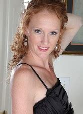 Charming Redhead Milf Ande Flick Her Slit Big Tit Avenue