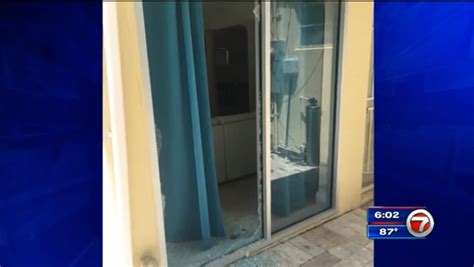 Crooks Caught On Camera Ransacking Northeast Miami Dade Home Wsvn 7news Miami News Weather