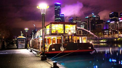 Sunday Dinner Cruise on the Yarra River with Wine or Beer from