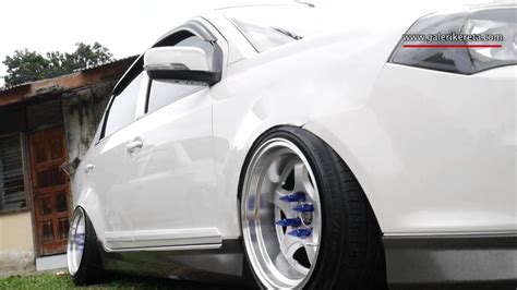 Berminat nk photoshoot kereta atau videoshoot kereta. White Saga FLX Stance with chrome rims | Galeri Kereta ...