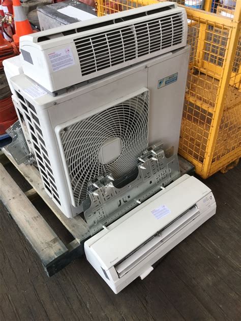 Daikin Multi Split Inverter Air Conditioner Heating And Colling With 3
