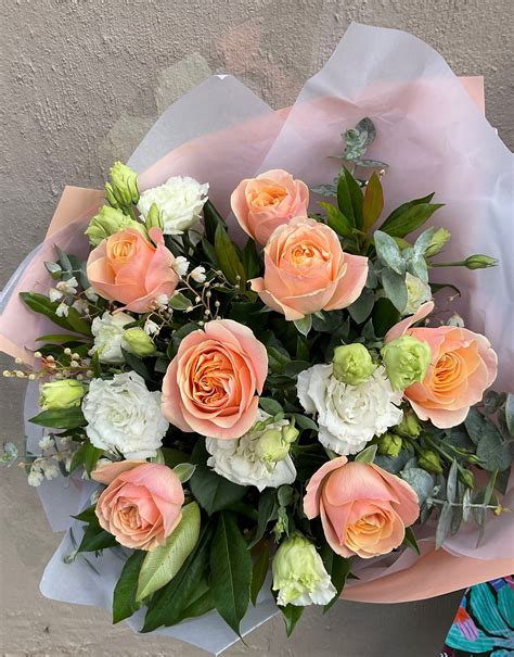 Mixed Pastel Bouquet With Roses Bliss Flowers And Tware