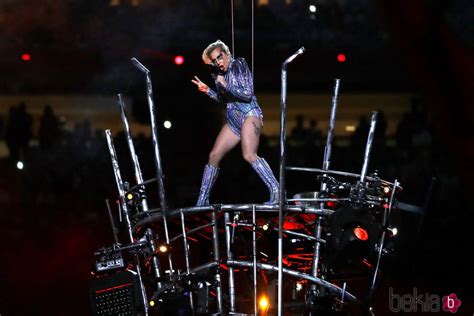 Lady Gaga Con Un Body De Versace En La Super Bowl 2017 Foto En Bekia Moda