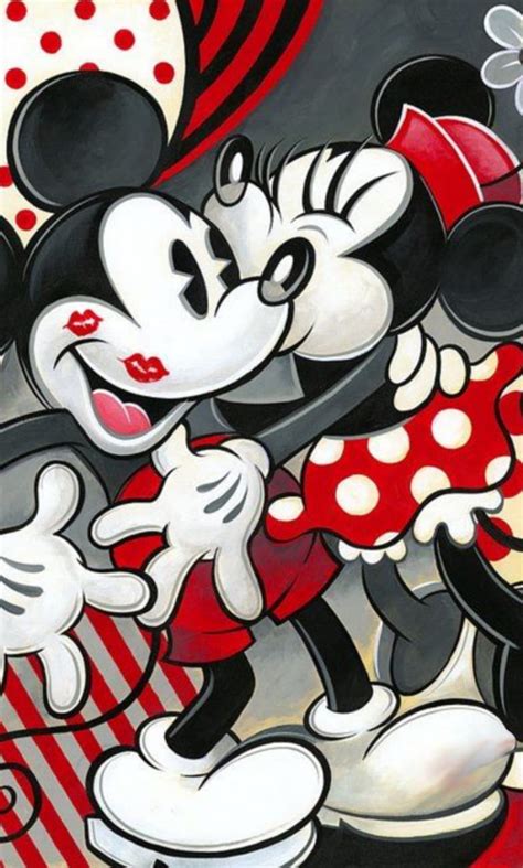 Mickey Mouse And Minnie Mouse In Love Wallpaper