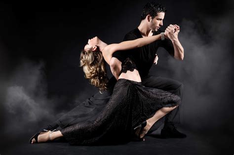Argentine Tango; completely improvised dance combining ...