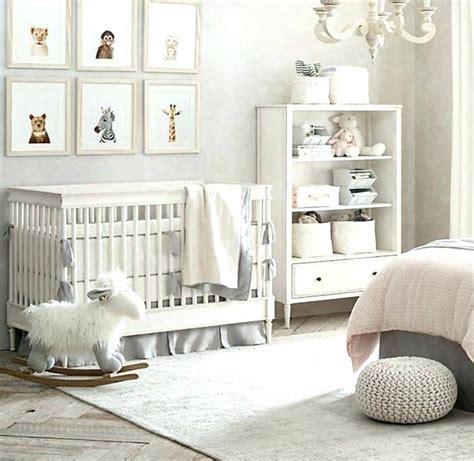 Avec un zeste de liberté et d'audace, la chambre de bébé s'enveloppe de belles couleurs. Chambre bebe gris clair - Idées de tricot gratuit