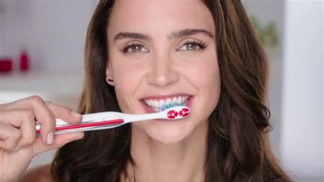 Colgate Optic White Toothbrush Plus Whitening Pen Tv Spot No Mess