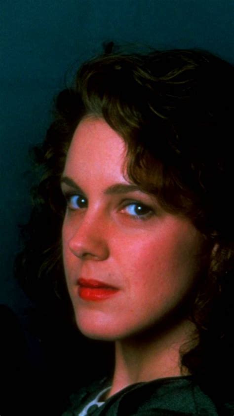 Pin By Grace Kelley On Elizabeth Perkins Elizabeth Perkins Elizabeth Perkins