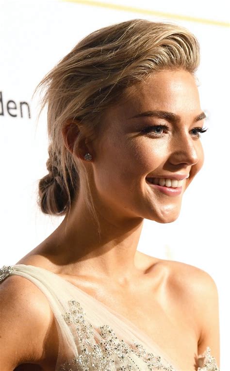 Sam Frost From Best Beauty Looks At The 2018 Logies E News Australia