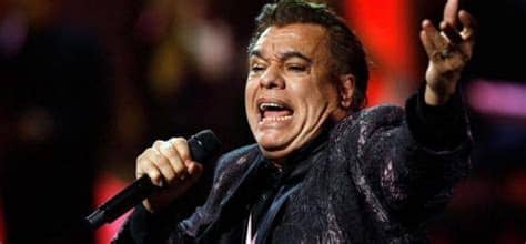 El actor gabriel soto se pronunció frente a la filtración de un video íntimo suyo. Juan Gabriel no quería su foto muerto en Facebook