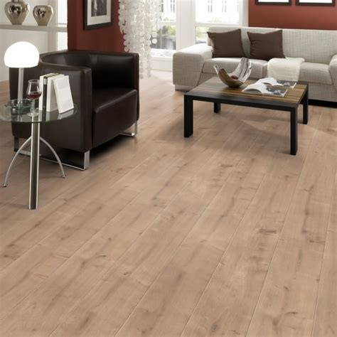 Kitchen floors, basement floors, entryways, garage floors, living and dining room floors. Light oak laminate flooring | Oak laminate, Flooring ...