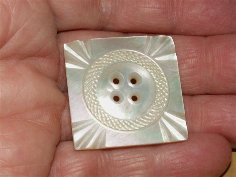 Antique Carved Square Mother Of Pearl Shell Sewing Buttons 1 116 In