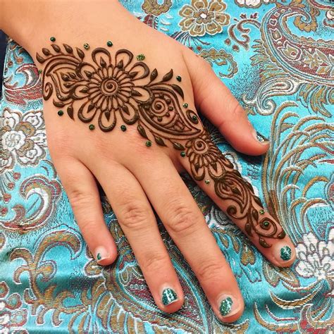 Cute And Simple Henna Designs Easy Henna Designs Henna Designs For Kids