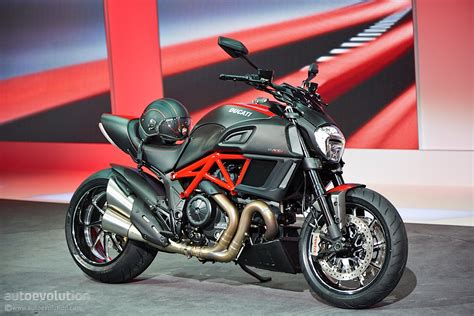 Ducati diavel forum is dedicated to the ducati diavel motorcycle and is a community for ducati diavel riders. 2015 Ducati Diavel Live Pictures and Tech Specs ...