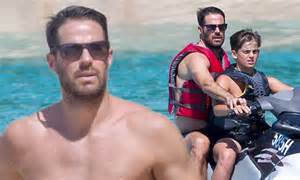 Shirtless Jamie Redknapp Enjoys The Beach With Sons Charley And Beau In