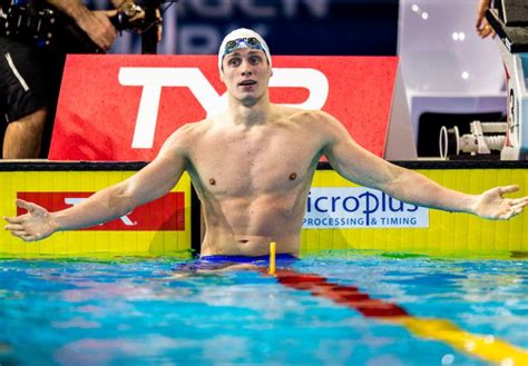 Op zaterdagmiddag 24 januari 1948 werd in een overvol bellevue in amsterdam de volkspartij voor vrijheid en democratie opgericht. Prigoda Earns European Record in 100m Breaststroke Semi ...