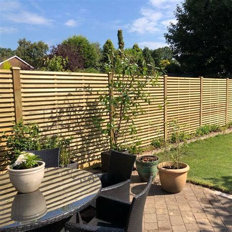Venetian Hit And Miss Fence Panels Fence Panels Patio Area