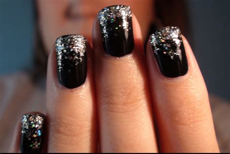 These are a few of my favourite things...: New Years Eve Nails!!
