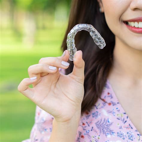 6 surprising ways to straighten teeth without braces. MYSMILESTUDIOS provides you the simplest solution to treat ...