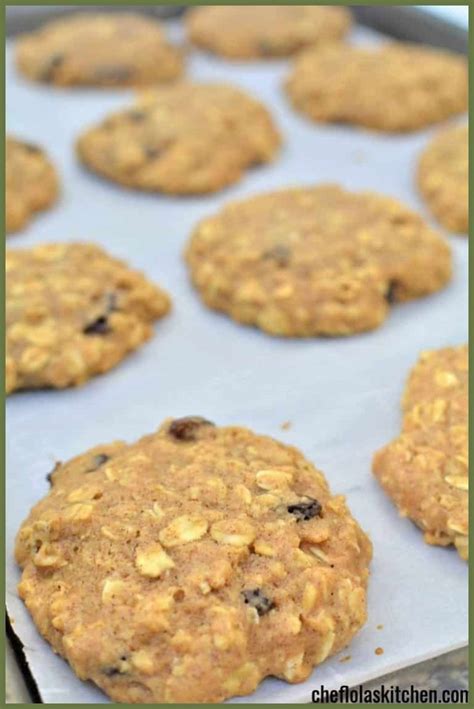 Stir in the vanilla and one tablespoon of milk. Diabetic Recipes 50530 Sugar free oatmeal cookies in 2020 | Sugar free oatmeal cookies, Sugar ...