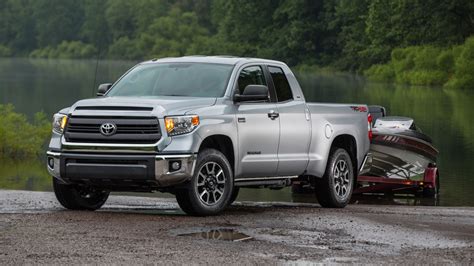 Toyota Tundra Hd Wallpaper Background Image 1920x1080 Id484731