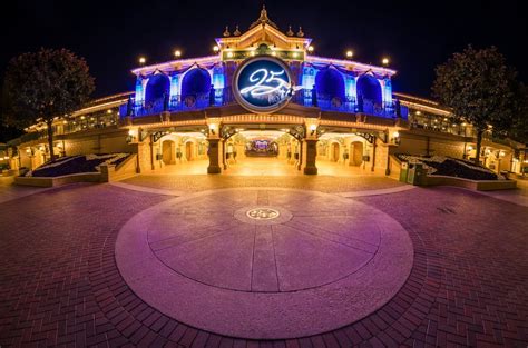 Disneyland paris is reopening in one week! Disneyland Paris 25th Anniversary Trip Report - Part 1 ...