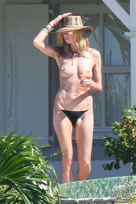 Nackte Heidi Klum In Beach Babes