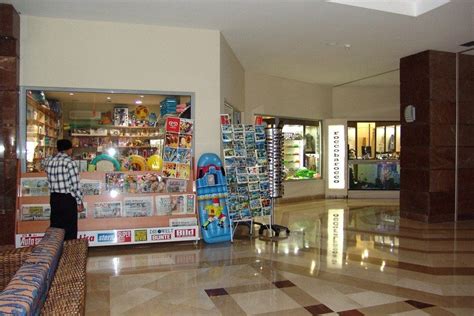 Indulge in great drury hotels. Rolling Oaks Mall: San Antonio Shopping Review - 10Best ...