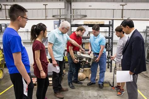 Cornell Engineering Students Help Redesign Navy Rescue Ropes