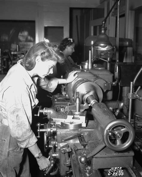 Pin By Bill Gullion On Women Machinists In 2021 Machine Shop Woman