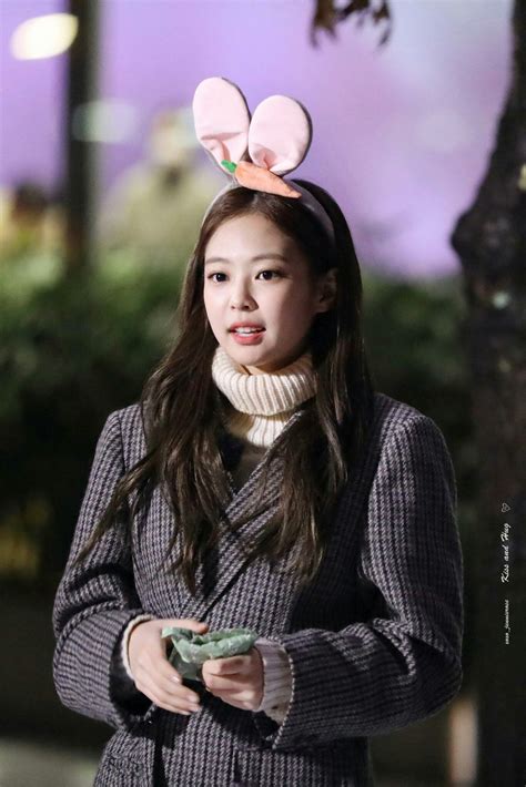 Jennie's ideal type stage name: Jennie at fan meeting(2) | Celebridades, Yg entertainment ...