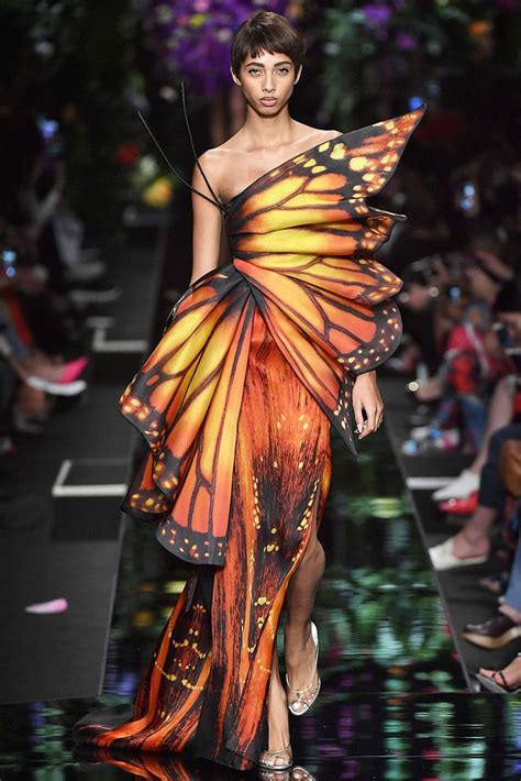this butterfly dress might be the most extra look zendaya has ever worn fashion butterfly