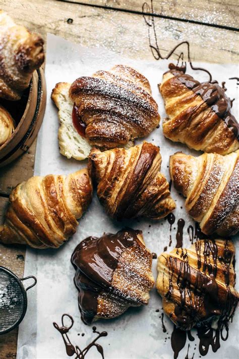 The beginning of the word is pronounced kwa, because that's the standard pronunciation for french words starting in croi such as the word croître, meaning 'to grow ,' or the ballet term croisé , meaning 'crossed.' Ready to make the best homemade Croissant recipe? This is ...