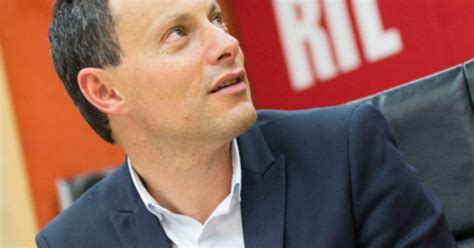 C'est le magazine public qui révèle l'information hier soir. Marc-Olivier Fogiel trouve Vincent Dedienne « très bien ...
