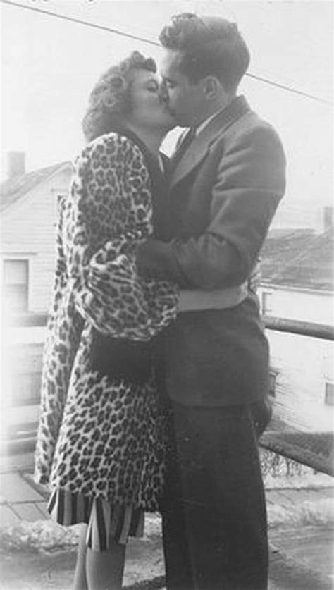 42 vintage snapshots that show what couples wore in the 1940s ~ vintage everyday vintage kiss