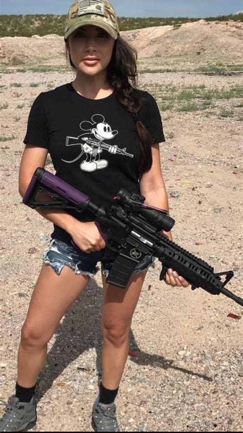 Sexy Guns And Buns Sexy Girls Hot Babes With Guns Beautiful Women