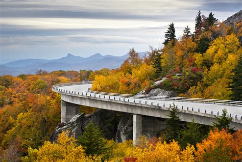 Photos Of The Smoky Mountains In Fall Gatlinburg Cabins