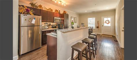 Visit our site to find the perfect fit! KNOX RIDGE STUDENT APARTMENTS - Knoxville, TN 37920 ...