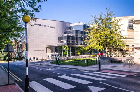 The university of leeds is a redbrick university in the city of leeds, west yorkshire. University of Leeds | StudyLink