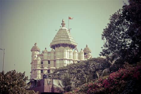 Shree Siddhivinayak Temple timings, opening time, entry timings, visiting hours & days closed ...