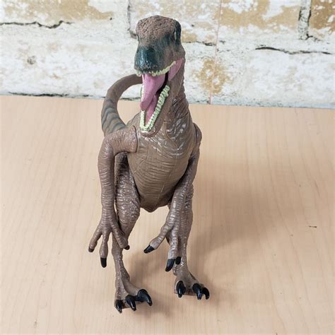 Jurassic World Toys Velociraptor Delta Dinosaur Raptor