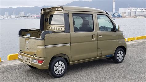 Brand New Daihatsu Hijet Deck Van Automatic