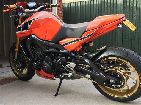 It must be seriously doubted if a finer urban conveyance exists than the mt 07. Yamaha MT09 FZ09 2013-2020 Capas de braço oscilante de ...