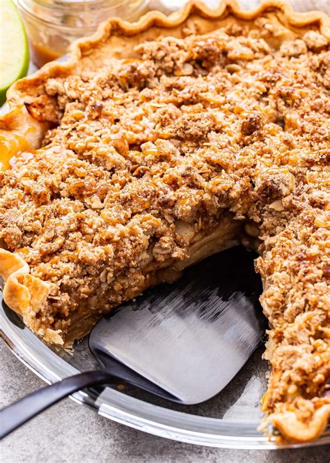 Caramel Apple Crumb Pie Bend