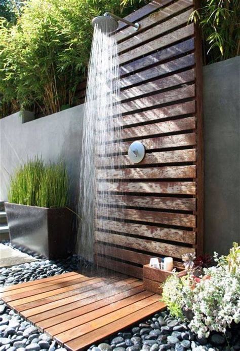 Diy Wooden Pallets Outdoor Bathing Shower Concepts